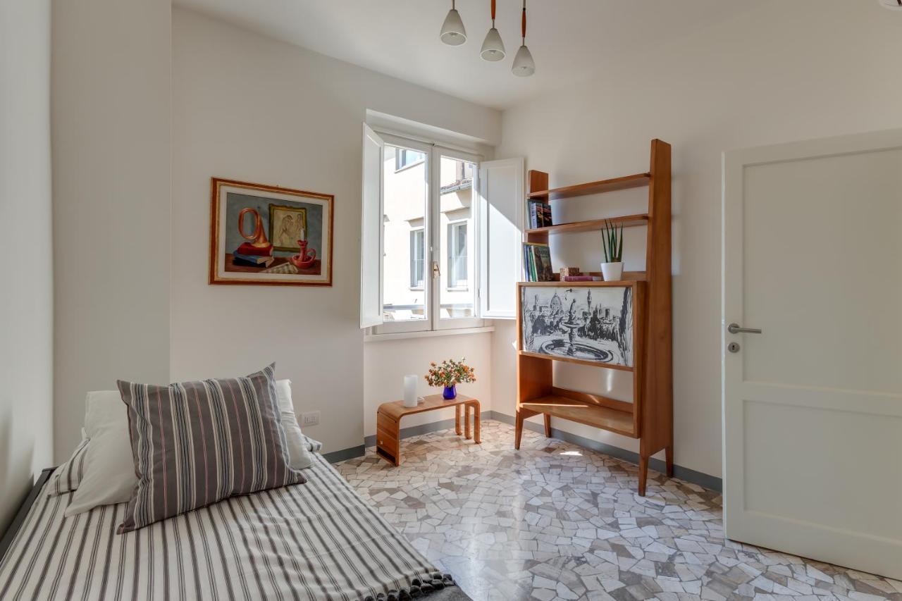 Apartments Florence - Santa Maria Balcony Exterior photo